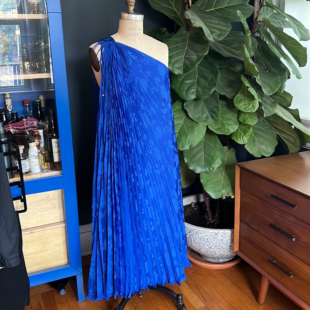 Stunning Banana Republic cobalt Blue Asymmetrical Dress - M